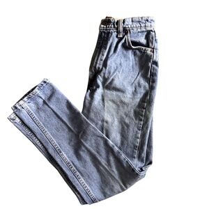 Levi’s 637 Made in USA High Rise Tapered Jeans – Size 28